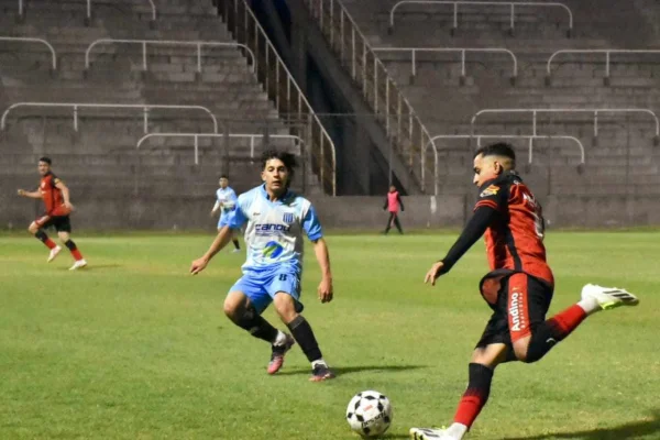 Andino derrotó a Racing y sigue subiendo