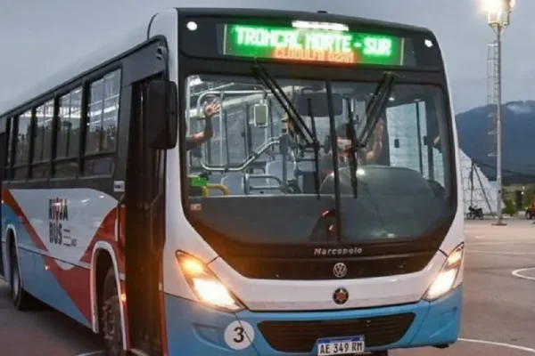 El boleto de Rioja Bus costará $300 pesos hasta fin de año