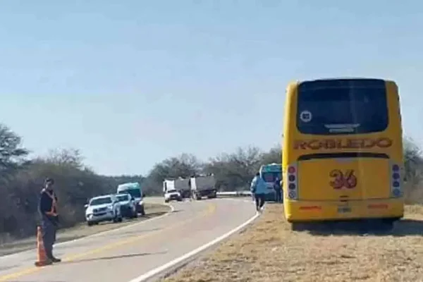 Un colectivo con niños se quedó sin frenos en la cuesta la Cébila y el chofer evitó una tragedia