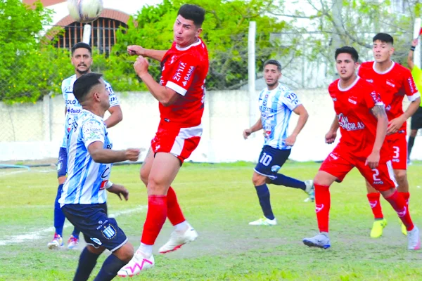 Si la lluvia lo permite, se juega otro choque en Primera “A”