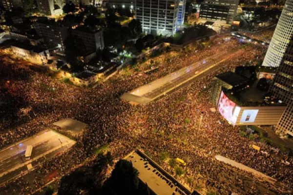 Masiva manifestación en Tel Aviv en reclamo de un alto el fuego en Gaza