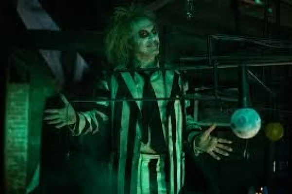 Beetlejuice se apropia de la pantalla grande