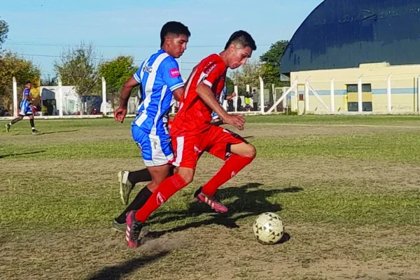 Racing juega ante Riojano en duelo clave