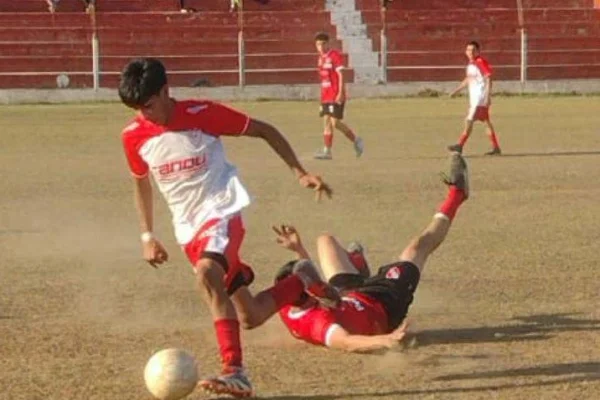 Unión festejó como visitante