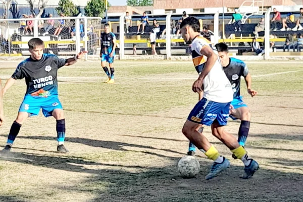 Rioja Juniors goleó a Alta Rioja y se ilusiona con la clasificación