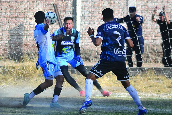 Tesho derrotó a Racing y sigue subiendo en las posiciones