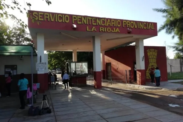 Firman convenio de formación profesional para internos del Servicio Penitenciario