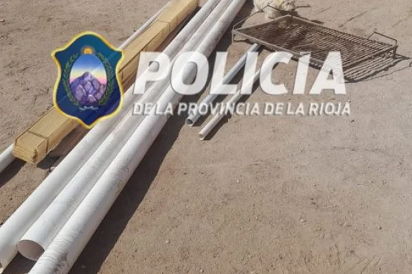 Para evitar problemas con la Policia, un vecino entregó bienes robados