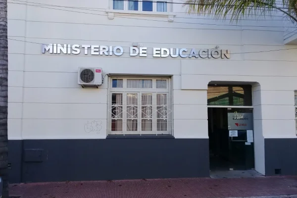 Educación descontará el día a docentes de paro