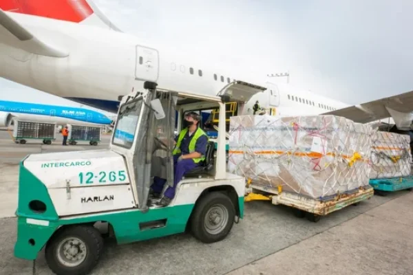 Cualquier operador aerocomercial podrá brindar asistencia en tierra en los aeropuertos