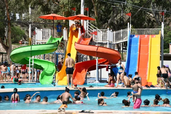 El Parque Acuático se prepara para la temporada veraniega