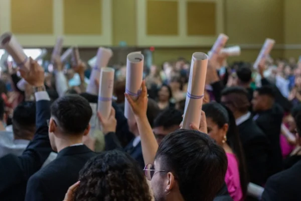 Celebraron colación con 202 nuevos profesionales