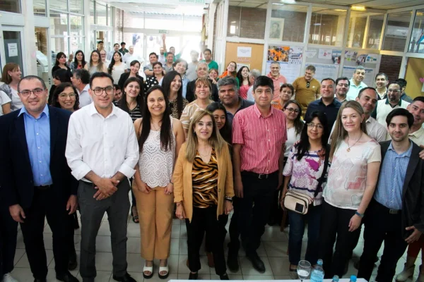 La Nueva UNLaR refuerza su compromiso con el Colegio