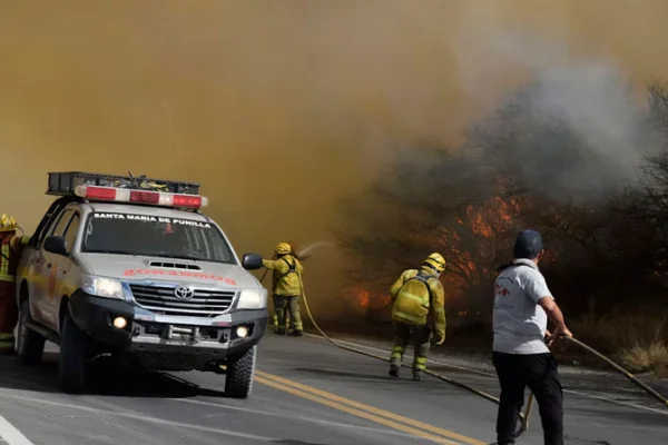 Javier Milei visita Córdoba en medio de los incendios que afectan a la provincia