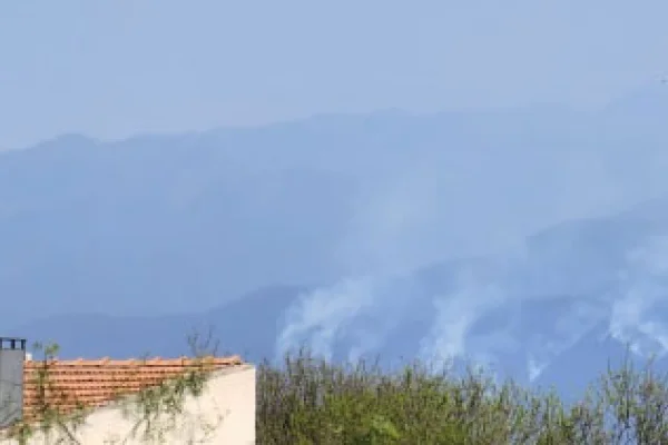 Dos detenidos por causar incendios en Capital