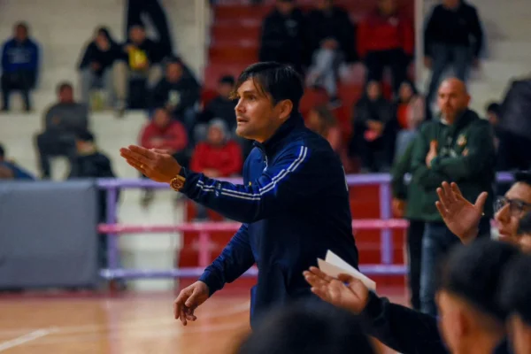 Pablo Pereyro es el nuevo entrenador de Riachuelo en la Liga Femenina