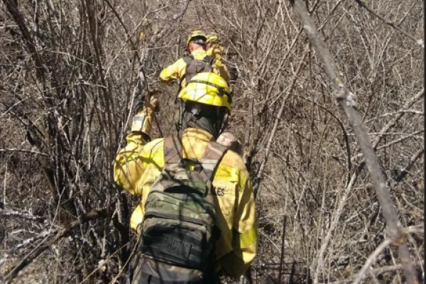 El COE informó sobre el incendio forestal en el cordón del Velasco