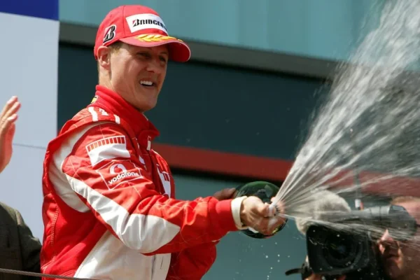 Aseguran que Schumacher tuvo su primera aparición pública desde el accidente que sufrió en 2013