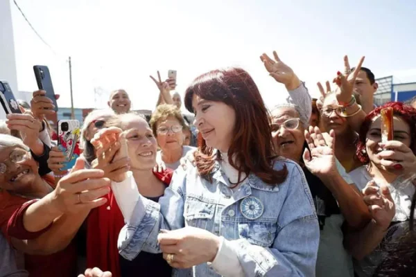 Cristina Kirchner empezó la campaña para el PJ y habló de un 