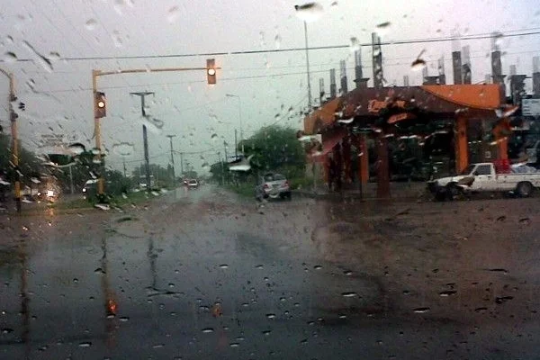 El gobierno asistió a 500 familias afectadas por las lluvias