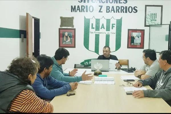 Racing de Aimogasta se bajó del Regional Amateur