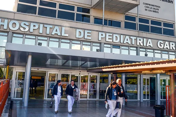 Conflicto en el Hospital Garrahan: según el Ministerio de Salud, el personal jerárquico aumentó casi un 60% en diez años