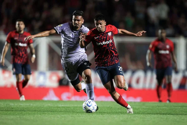 En un partido polémico, San Lorenzo le ganó 1-0 a Barracas Central