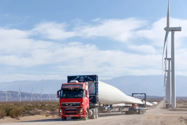 Parque Arauco finalizó la descarga de nuevos aerogeneradores