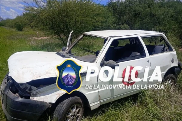 Una mujer resultó herida en un espectacular vuelco