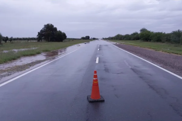 Ante el colapso de una calzada, piden transitar con precaución por Ruta 38