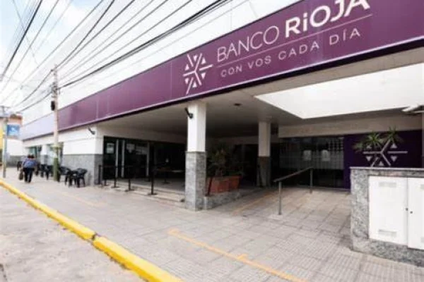 El Gobierno Provincial y Banco Rioja renuevan seguro para empleados públicos