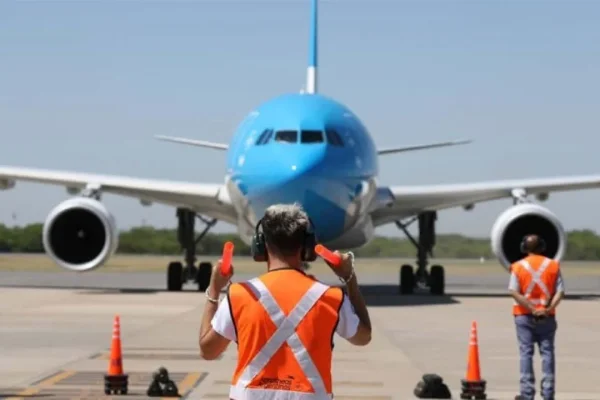 Aerolíneas Argentinas cerró el conflicto con los gremios aeronáuticos