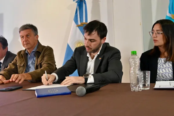 Motosierra en Chubut: Torres eliminó 168 cargos políticos y anunció limpieza de 