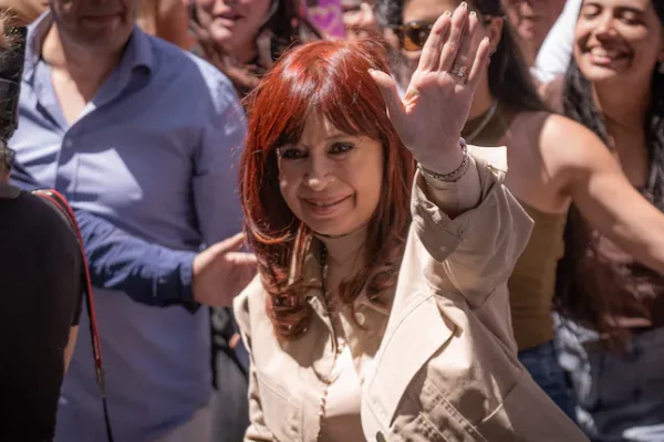 Con un acto en Rosario, Cristina Kirchner busca posicionarse como jefa de la oposición