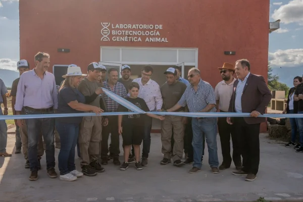 Inauguraron primer Laboratorio de Biotecnología Genética Animal de La Rioja