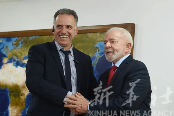 Lula recibió a Yamandú Orsi para hablar de las negociaciones Mercosur-UE