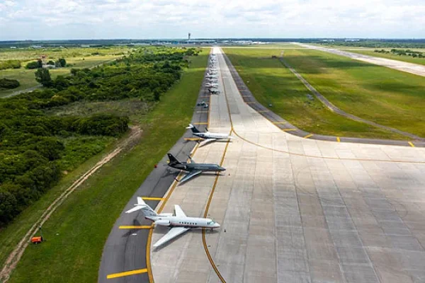 Operativo único en Ezeiza y San Fernando por la final de la Copa Libertadores, con casi un centenar de vuelos