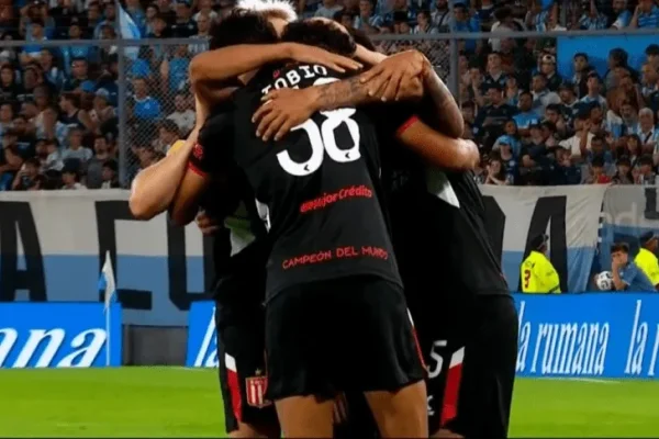 A pedir de Vélez: Estudiantes derrotó a Racing en un partidazo y lo alejó de la lucha