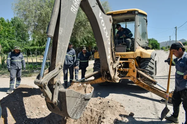 Nuevo acueducto mejora presión de agua en barrios de Nonogasta