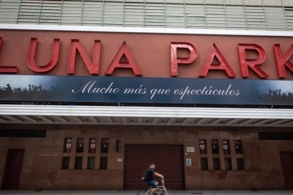 La Iglesia y los riesgos de demolición en el estadio Luna Park