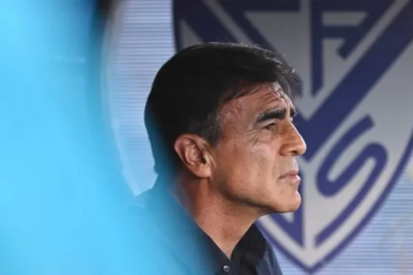 Sufre Vélez: Quinteros pegó el portazo y se iría a Brasil