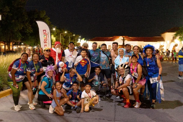 Notable concurrencia en el running nocturno 