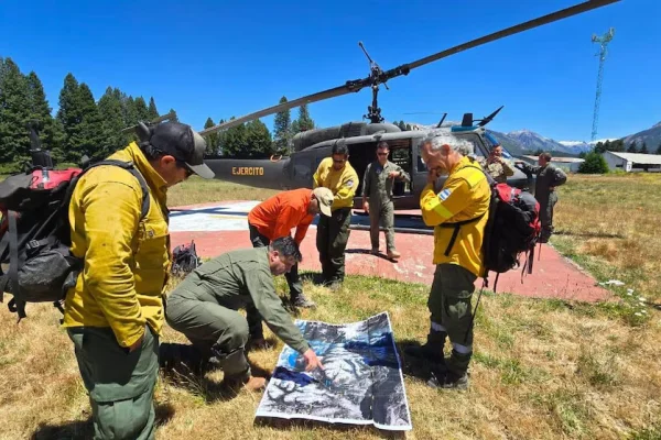 El incendio en el Nahuel Huapi afecta a más de 2.500 hectáreas e intervino el Ejército