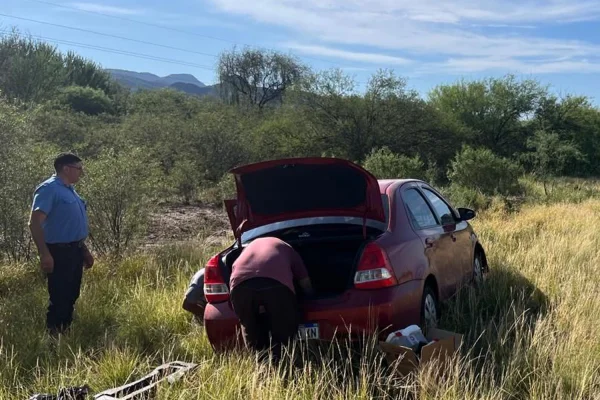 Un hombre derrapó con su auto y salió ileso