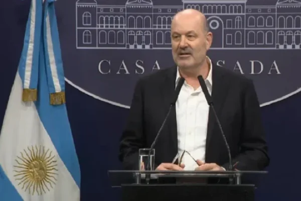 Sturzenegger defendió los cambios en la legislación antidumping