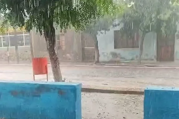 Fuerte lluvia sorprendió a la Pèrla del Oeste