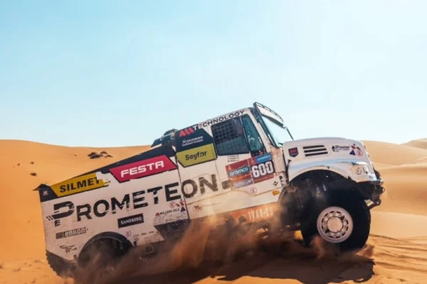 Macik fue imparable en camiones y festejó su segundo titulo consecutivo del Dakar