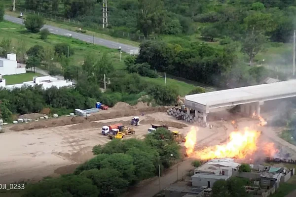 Cinco heridos, casas dañadas y preocupación por la explosión en un gasoducto en Villa María