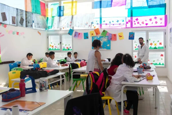 Ayuda Escolar 2025: cuándo se cobra y quiénes reciben el beneficio