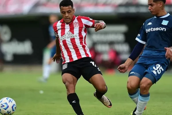 Estudiantes bajó a Racing y lidera su zona en el Torneo Apertura